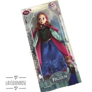 🆕 Disney Store Exclusive Frozen Anna Doll